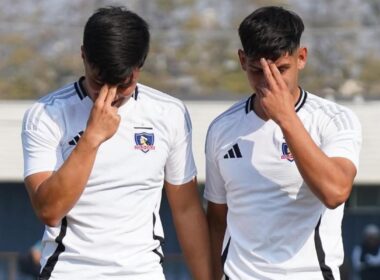 Yastin Cuevas y Bruno Torres celebrando un gol con Colo-Colo Sub-18.