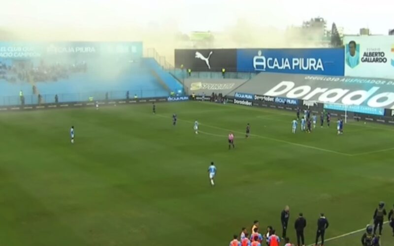 Cristal vs Garcilaso en medio del sismo en Perú.