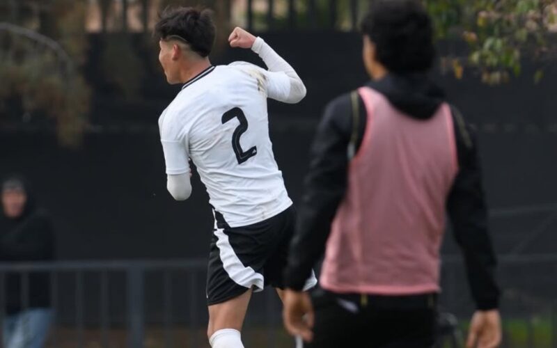 Víctor Campos celebrando su gol ante O'Higgins.