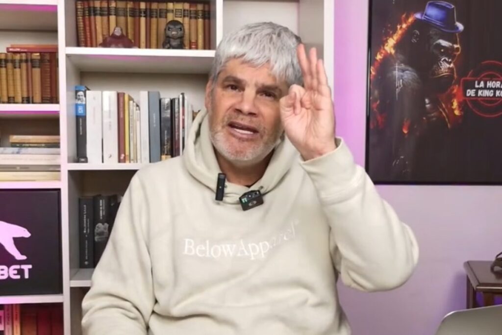 Guarello en su programa vía streaming.