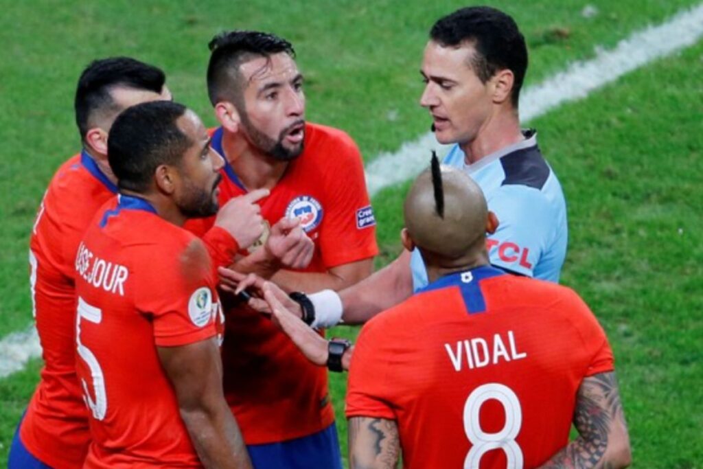 Arturo Vidal y Jean Beausejour
