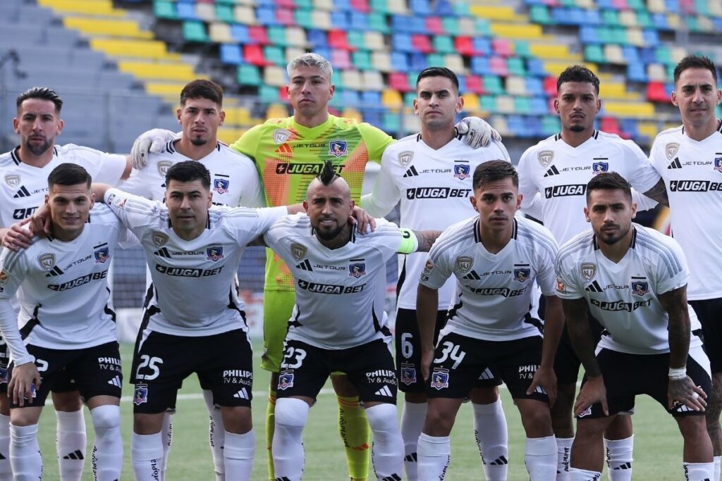 Formación de Colo-Colo frente a Audax Italiano.