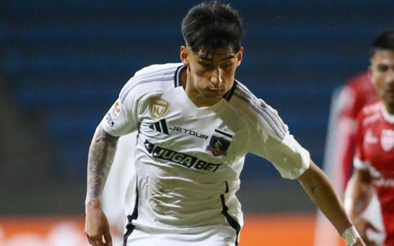 Francisco Marchant con la camiseta de Colo-Colo en el partido ante Deportes Iquique.