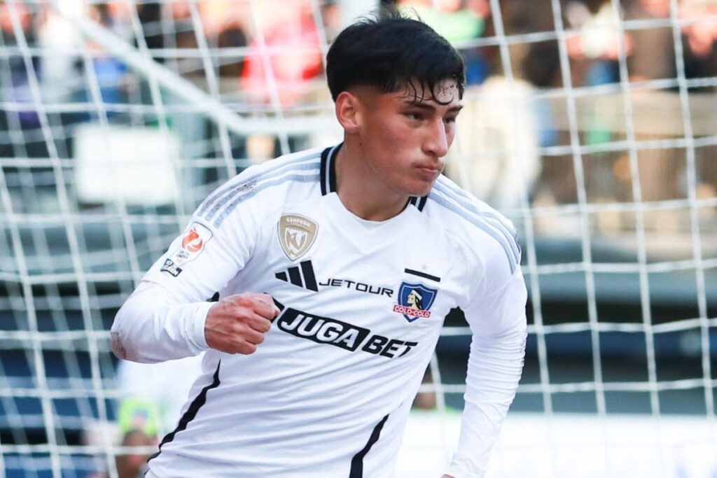 Francisco Marchant tras anotarle a Audax Italiano su primer gol con la camiseta de Colo-Colo.