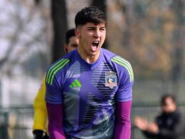 Gabriel Maureira celebrando un penal tapado con Colo-Colo-