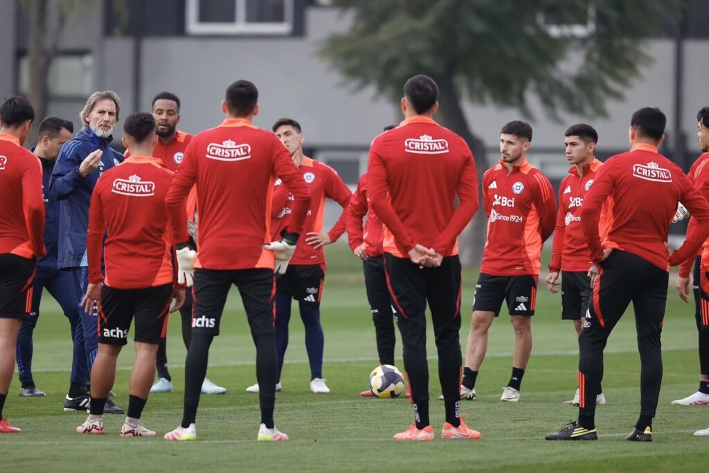La Roja entrenando en Juan Pinto Durán.