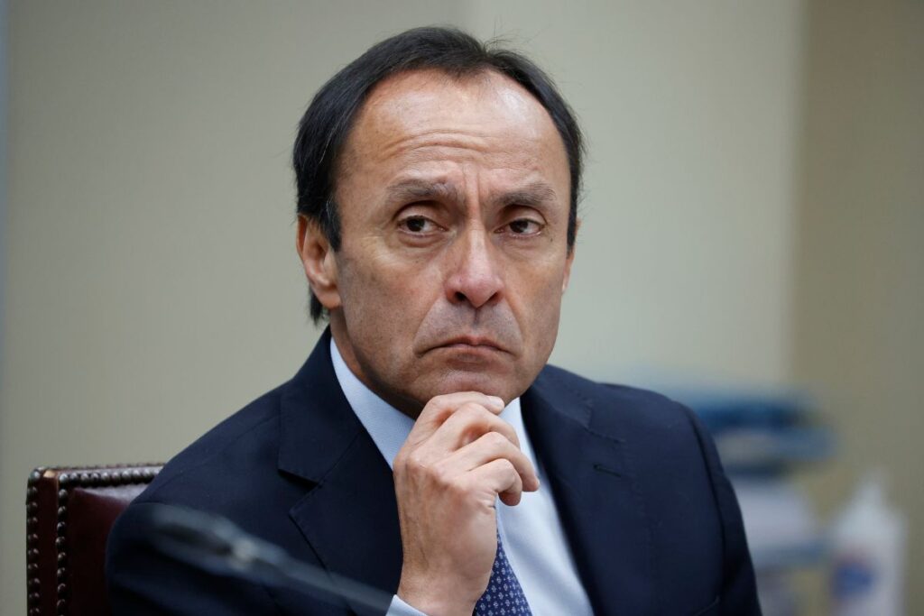 Jaime Pizarro en sesión de Ministro