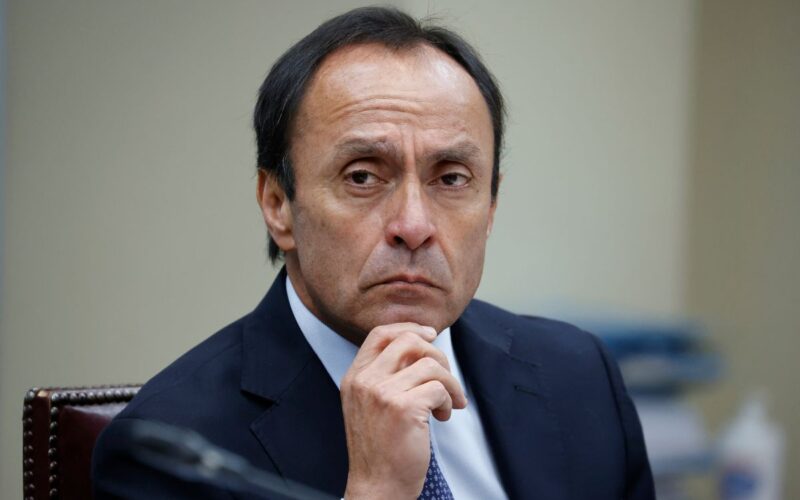 Jaime Pizarro en sesión de Ministro