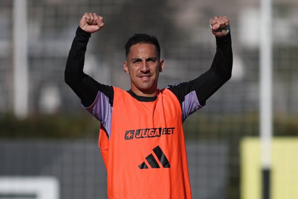 Javier Correa entrenamiento Colo-Colo. Amistoso.