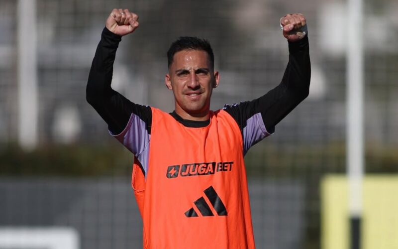 Javier Correa entrenamiento Colo-Colo. Amistoso.