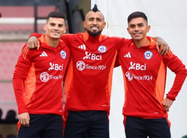 Lucas Cepeda, Arturo Vidal y Vicente Pizarro durante un entrenamiento de la Selección Chilena.