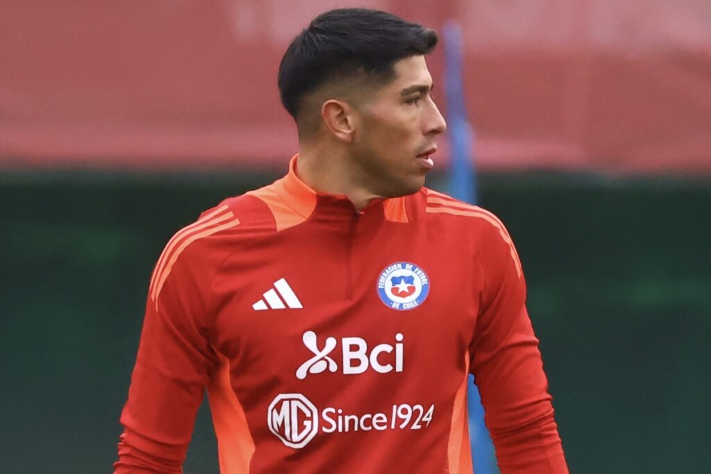 Cortés entrenando en Juan Pinto Durán.