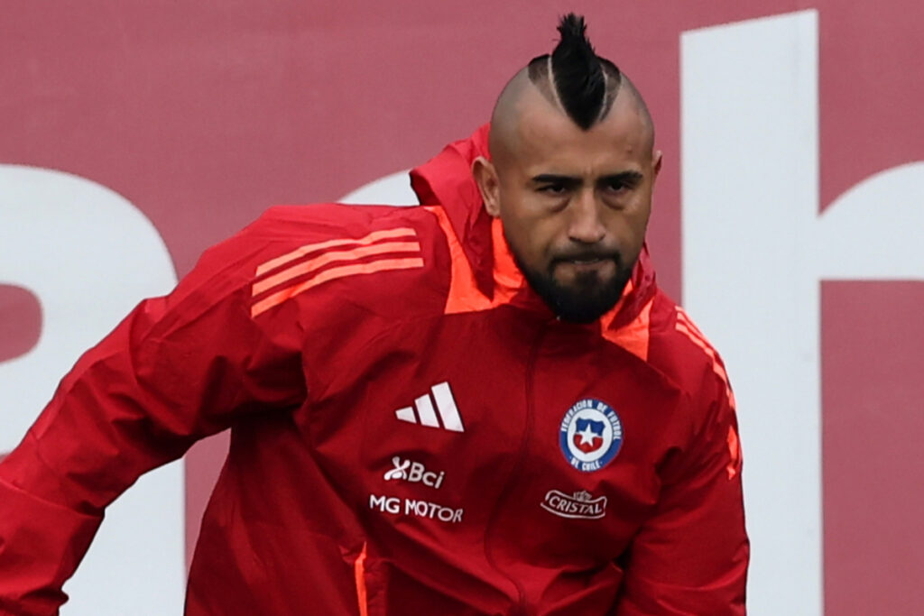 Arturo Vidal entrenando en la Selección Chilena.