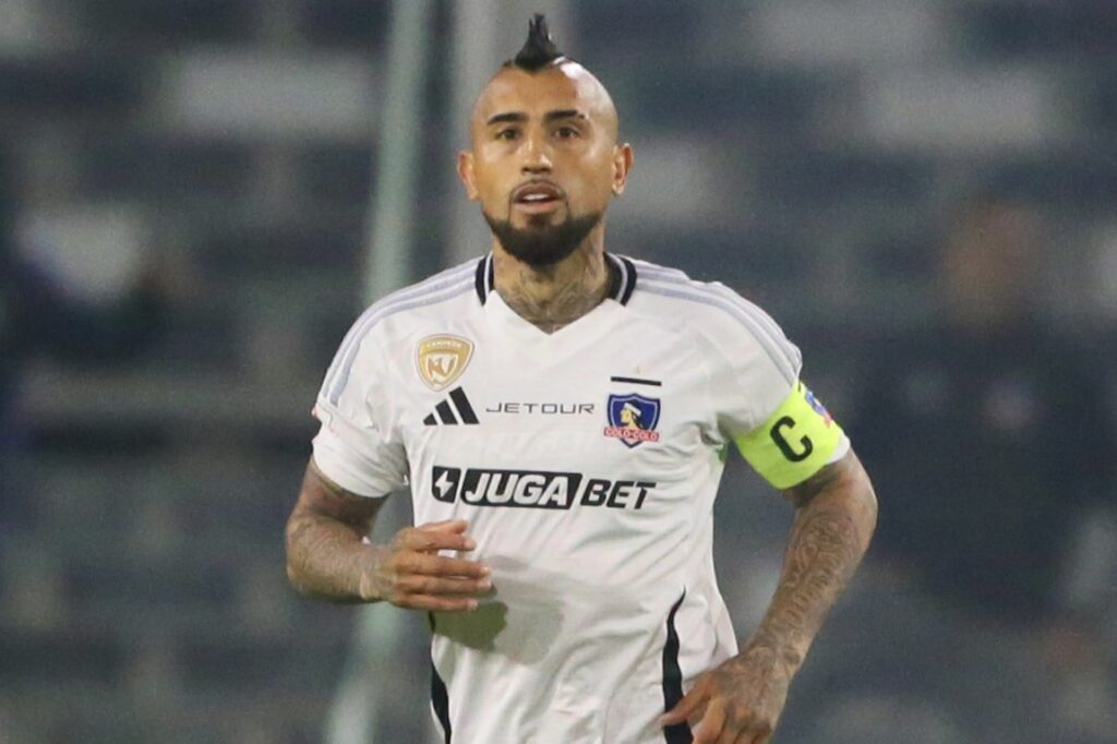 Vidal como capitán de Colo-Colo