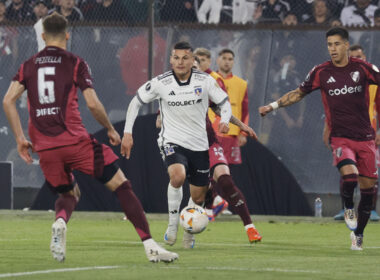 Cepeda jugando contra River.