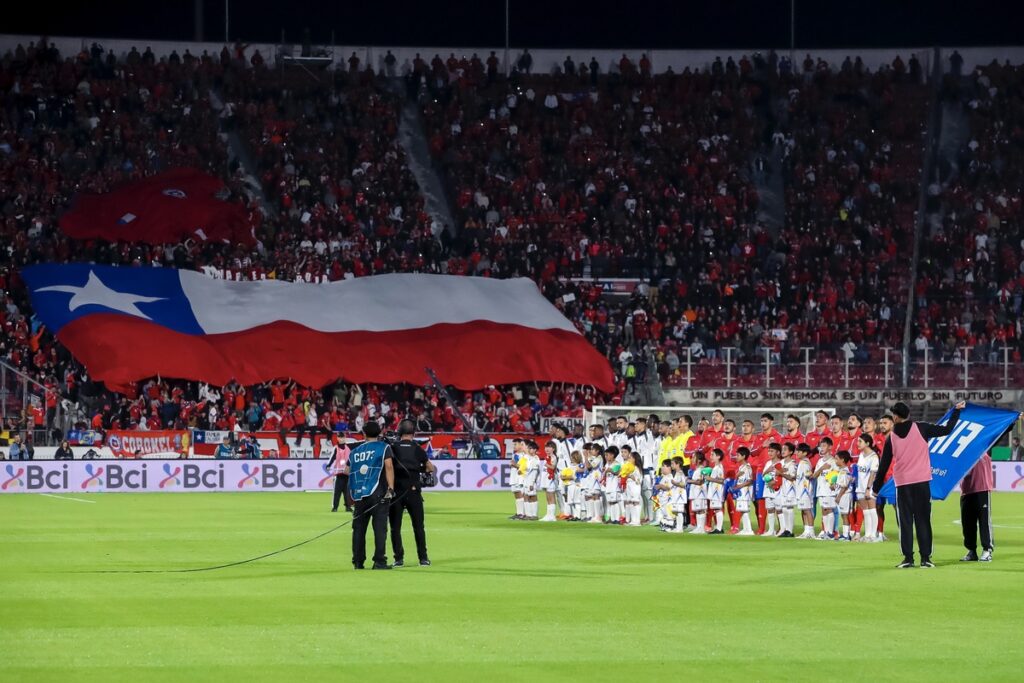 La Roja en el Nacional con el público de fondo.