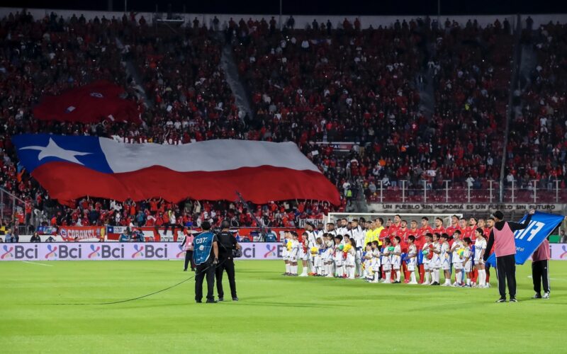 La Roja en el Nacional con el público de fondo.