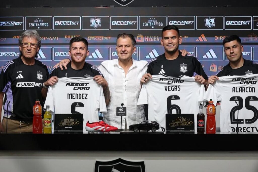 Presentación de Refuerzos de Colo-Colo. Hinchas.
