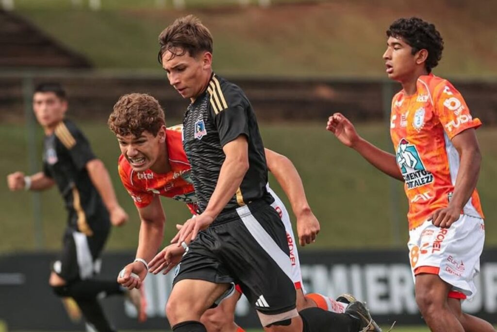 Colo-Colo Sub-15 vence a Pachuca