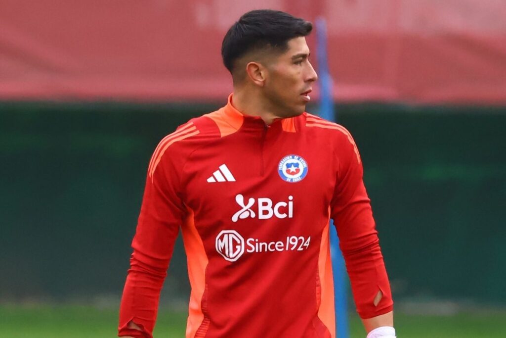 Ricardo Gareca confirmó a Brayan Cortés como arquero titular de La Roja.
