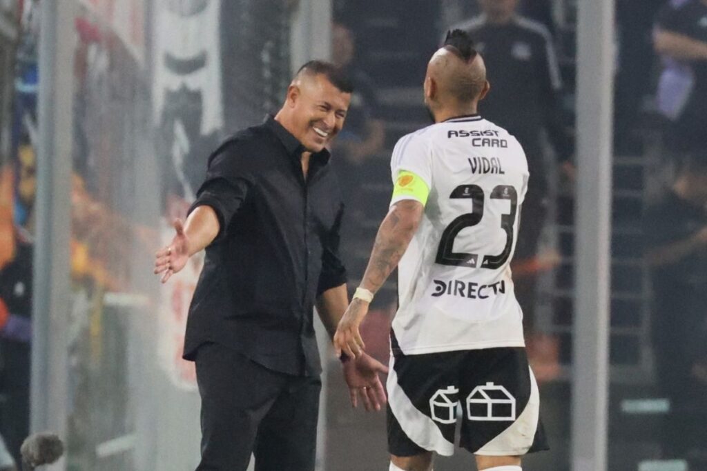 Jorge Almirón y Arturo Vidal