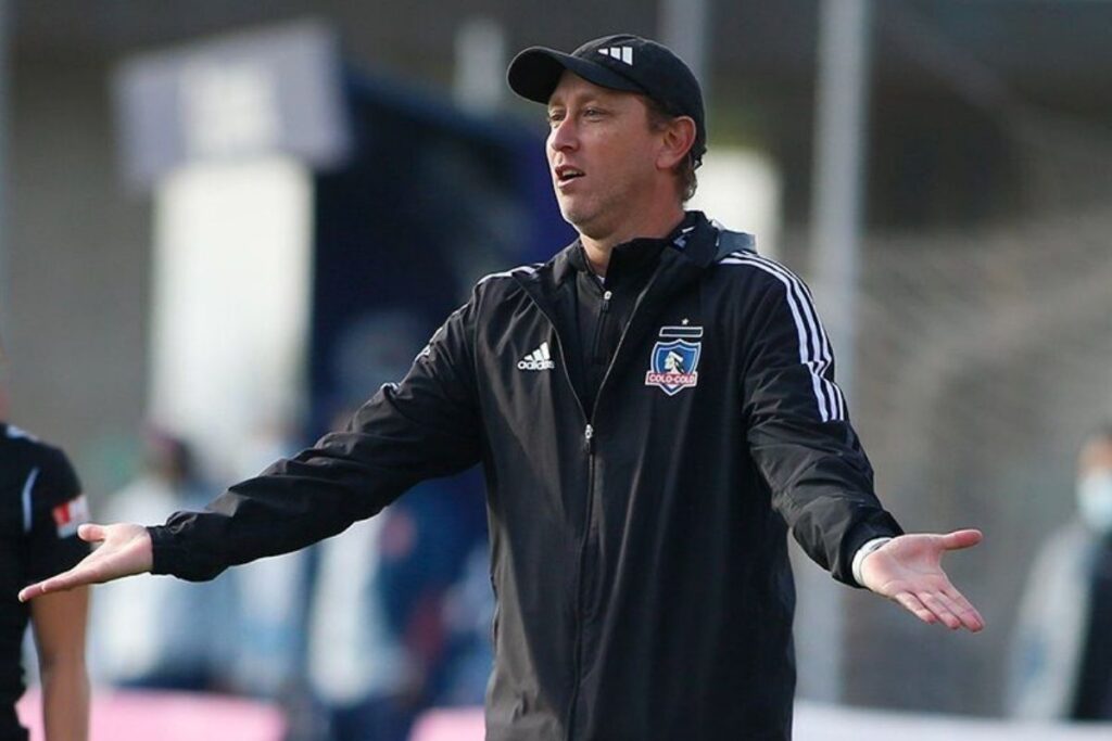 Luis Mena asumiría como nuevo técnico interino de la Selección Chilena