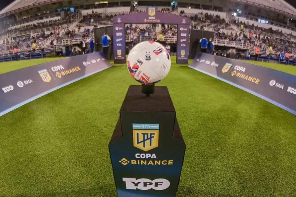 Balón del Torneo Argentino.