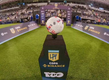 Balón del Torneo Argentino.
