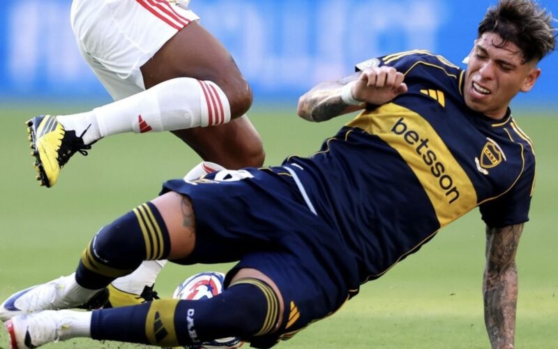 Palacios contra Benfica por el Mundial de Clubes.