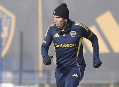 Palacios entrenando en Boca Juniors.