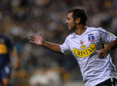 Biscayzacú celebrando un gol en La Bombonera.