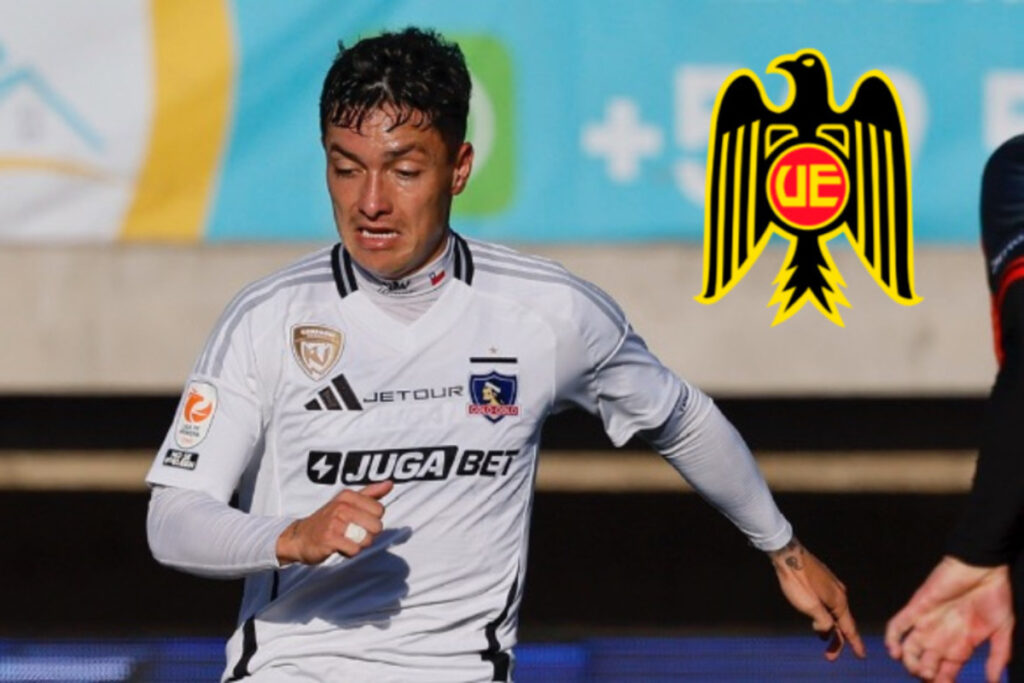 Cristián Zavala con el escudo de Unión Española debido al interés del club por el jugador.