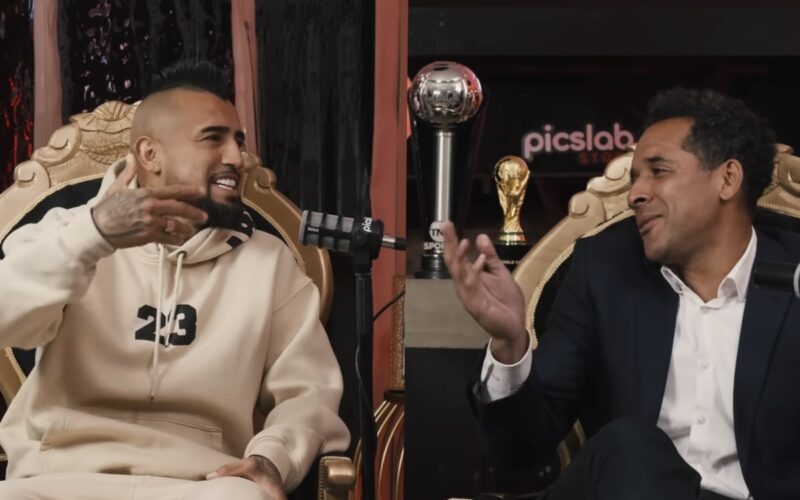 Arturo Vidal y Jean Beausejour en el podcast "El reinado".