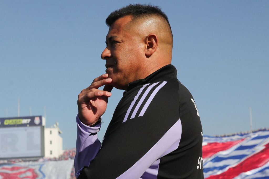 Jorge Almirón en el Superclásico