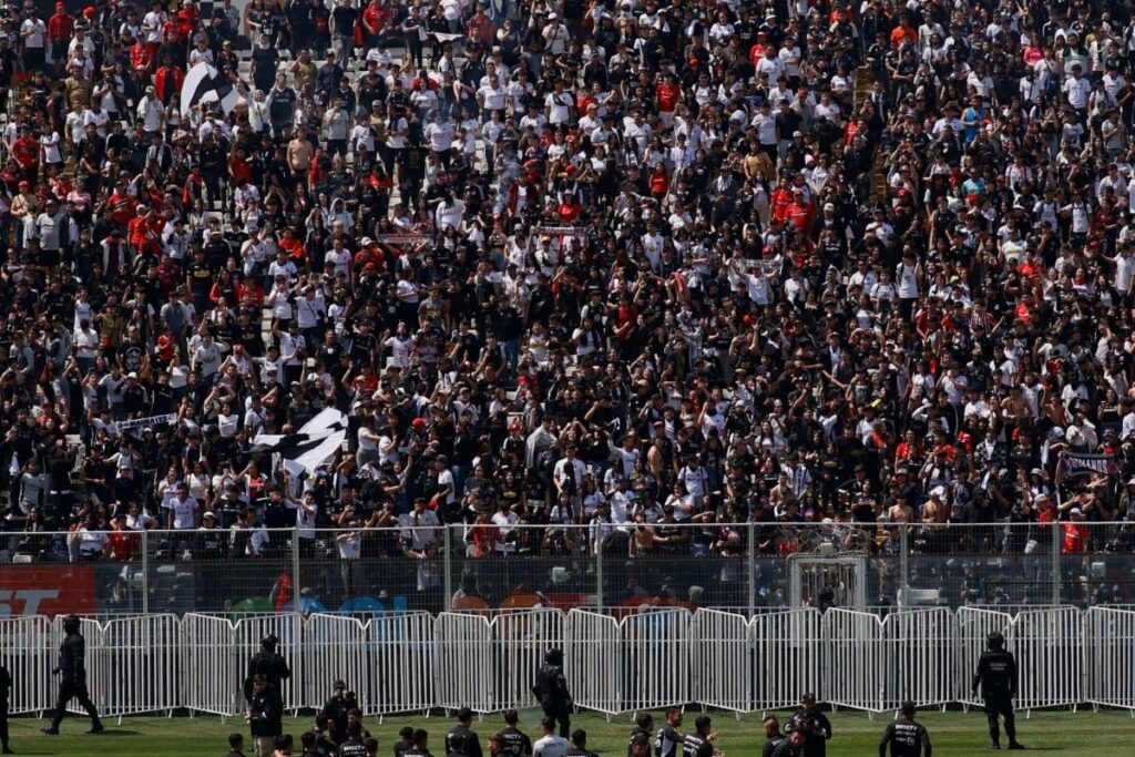 Arengazo previo al duelo frente a la UC 2024.