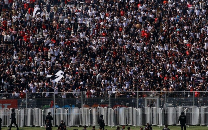 Arengazo previo al duelo frente a la UC 2024.