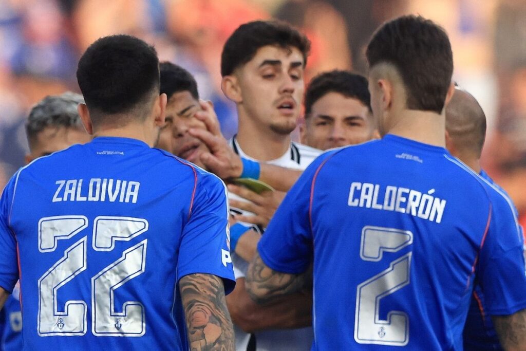 Marcelo Díaz y Esteban Pavez Superclásico entre Colo-Colo y Universidad de Chile