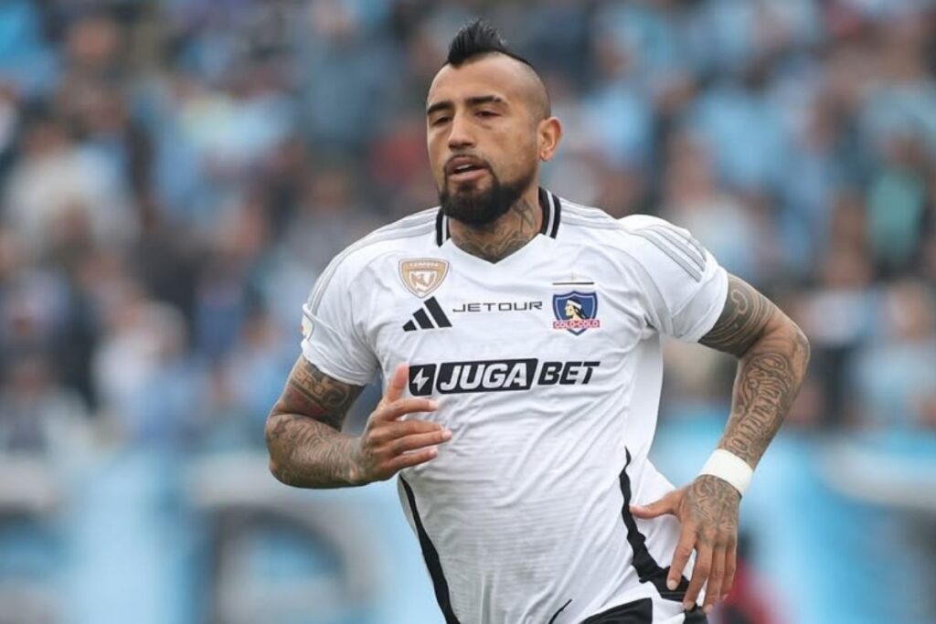 Arturo Vidal en el duelo de Colo-Colo vs O'Higgins