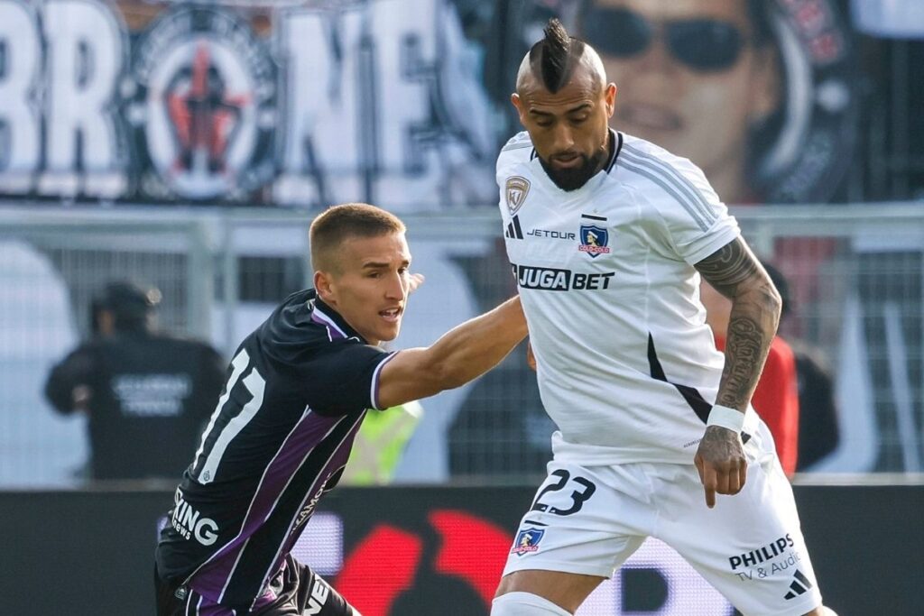 Arturo Vidal Colo-Colo vs Real Valladolid