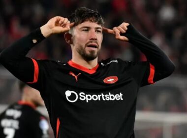 Loyola jugando por Independiente.