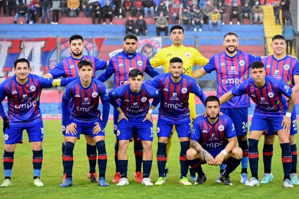 Formación Deportes Iberia durante la temporada 2023.