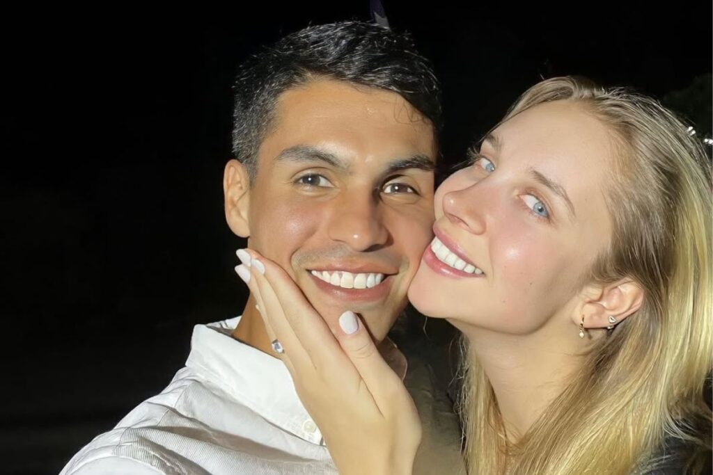 Rosemarie Eggers y Erick Wiemberg abrazados.