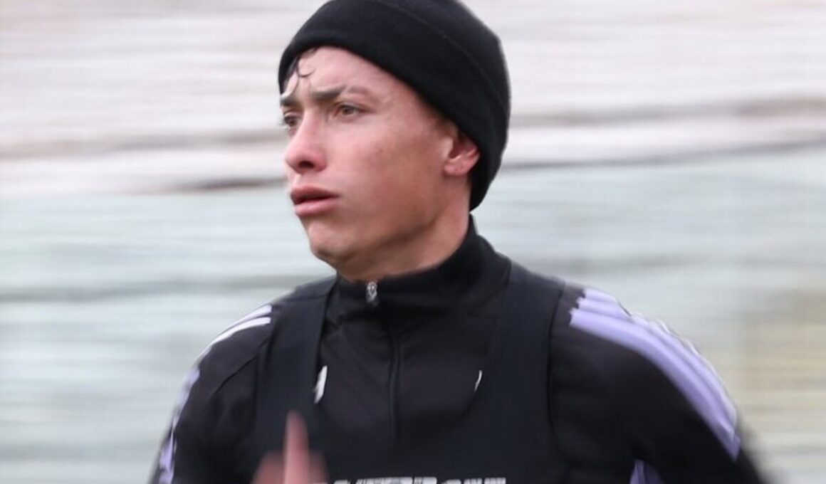Primer plano de Cristián Zavala entrenando en Colo-Colo.