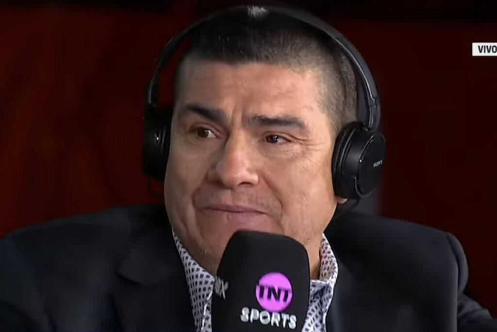 Primer plano de Marcelo Vega en Todos Somos Técnicos.