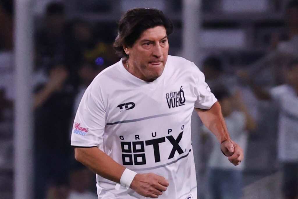 Iván Zamorano en la despedida de Jaime Valdés en el Estadio Monumental.