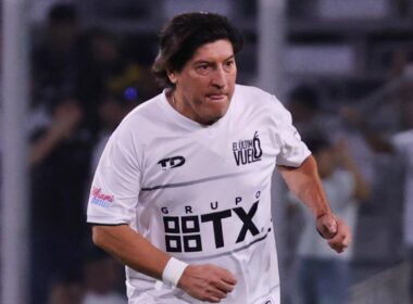 Iván Zamorano en la despedida de Jaime Valdés en el Estadio Monumental.
