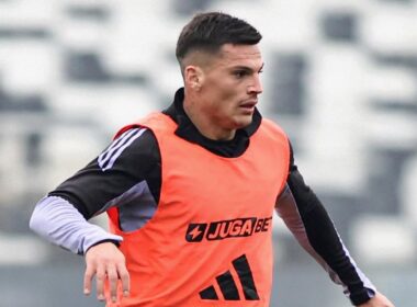 Lucas Cepeda en un entrenamiento de Colo-Colo.