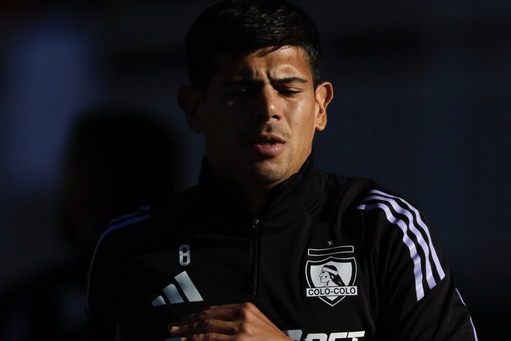 Pavez entrenando en Colo-Colo.