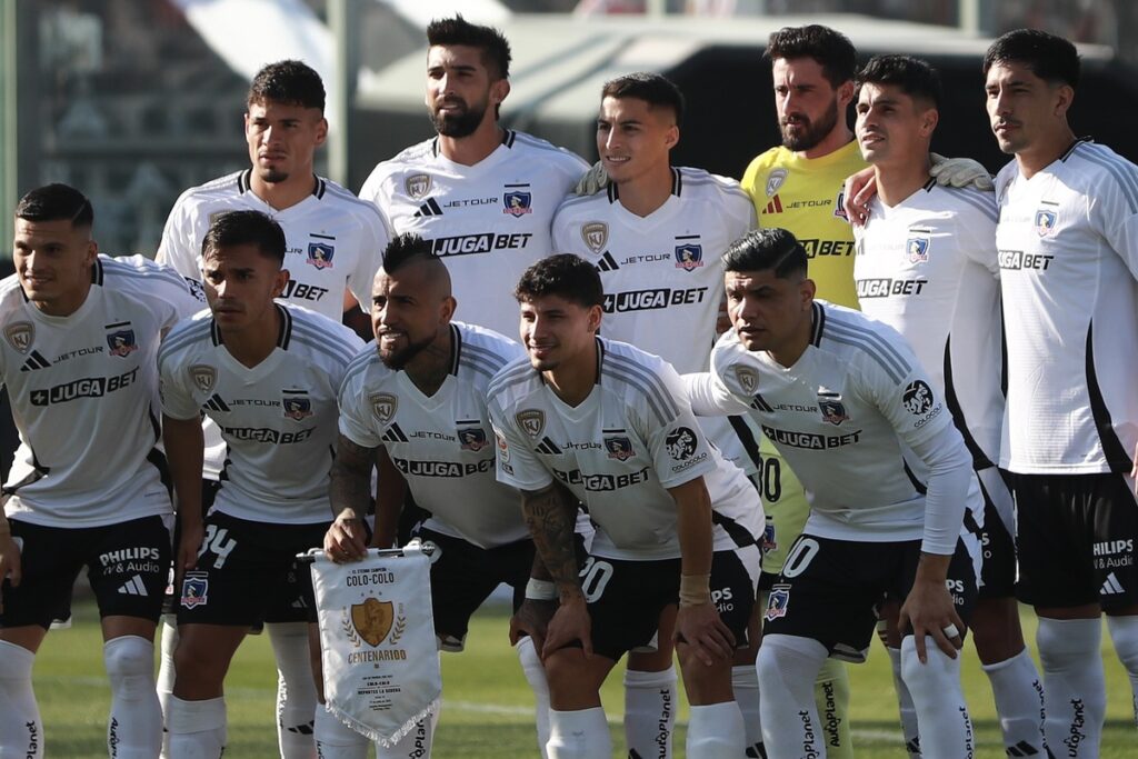 Formación de Colo-Colo ante Deportes La Serena.