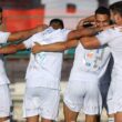 Jugadores de Audax Italiano celebrando un gol.